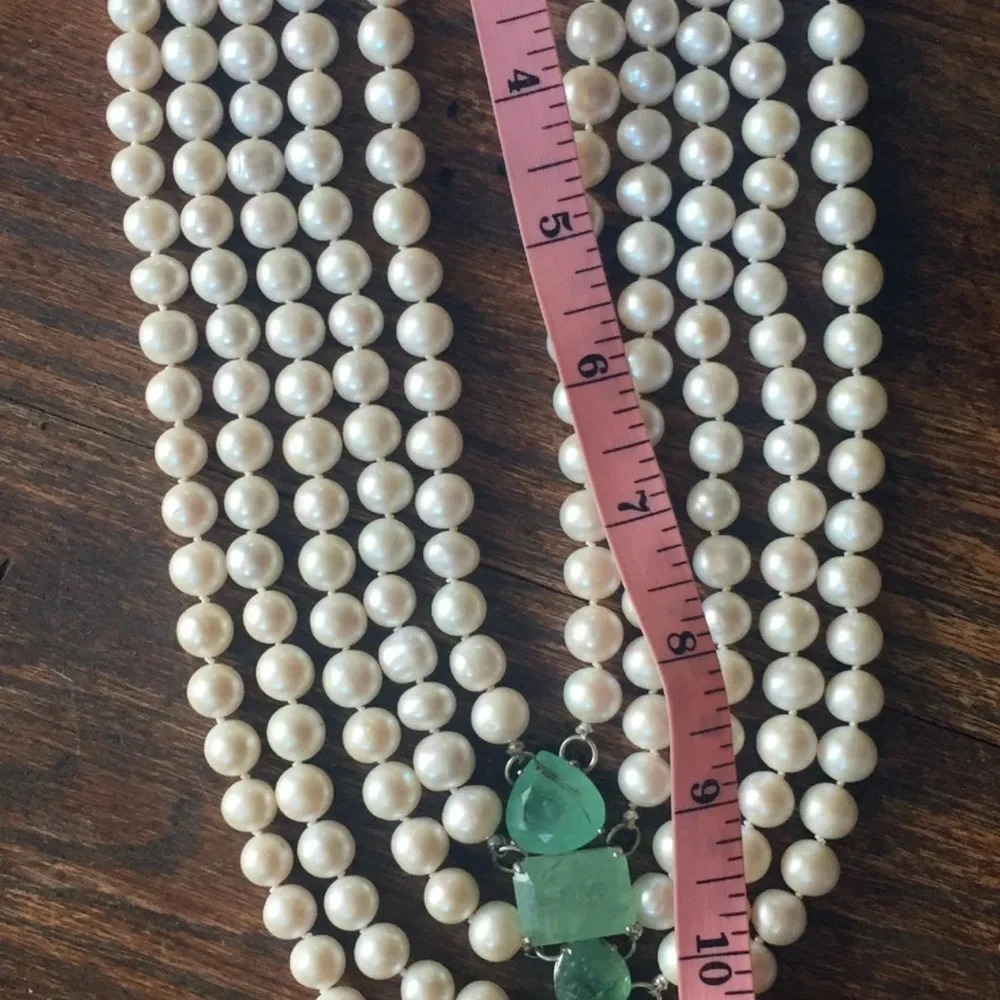 New Huge 14k gold 5 strand 10mm cultured pearl & 101.76 carat  Emerald bracelet - Picture 4 of 12